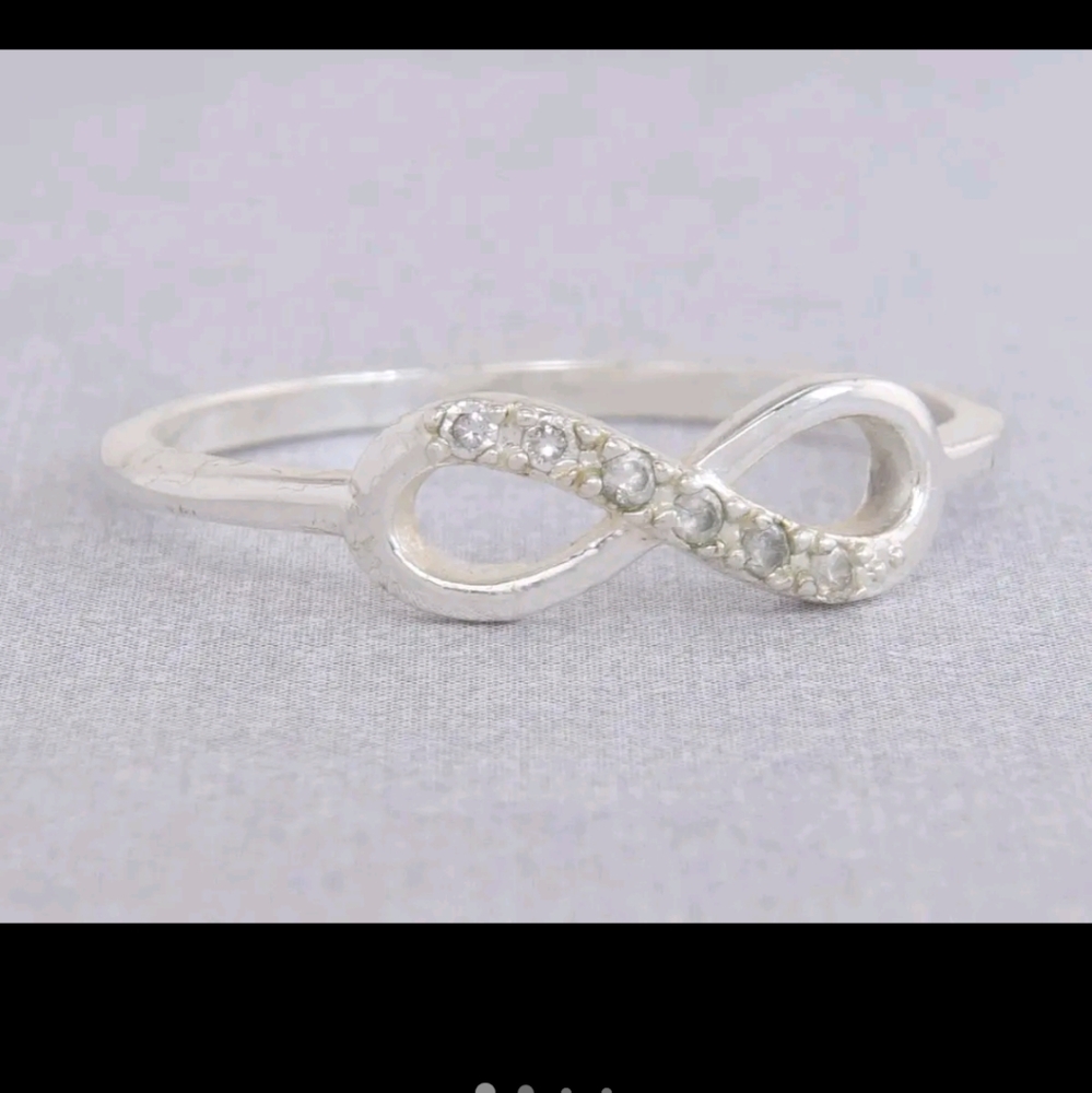 Vintage Silver Diamond Infinity Ring - image 5